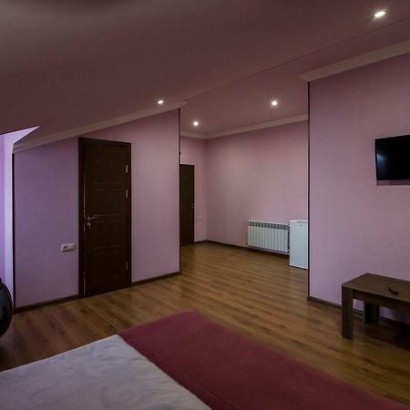 Afa Hotel & Guest House 耶烈万 外观 照片