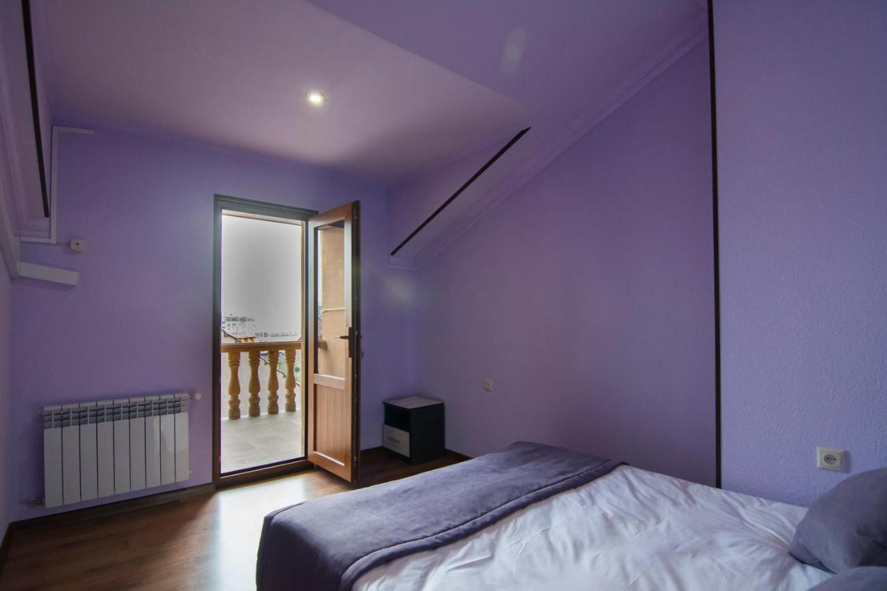 Afa Hotel & Guest House 耶烈万 外观 照片