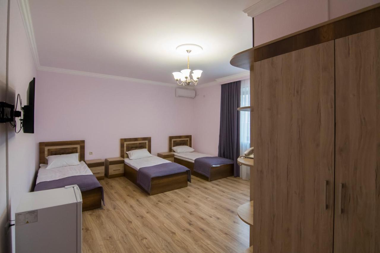 Afa Hotel & Guest House 耶烈万 外观 照片