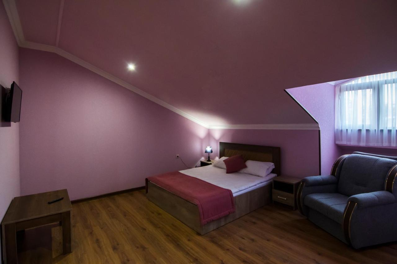 Afa Hotel & Guest House 耶烈万 外观 照片