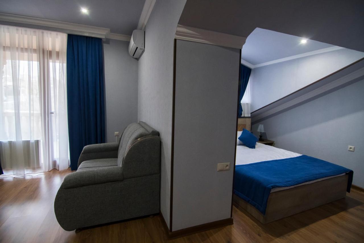 Afa Hotel & Guest House 耶烈万 外观 照片