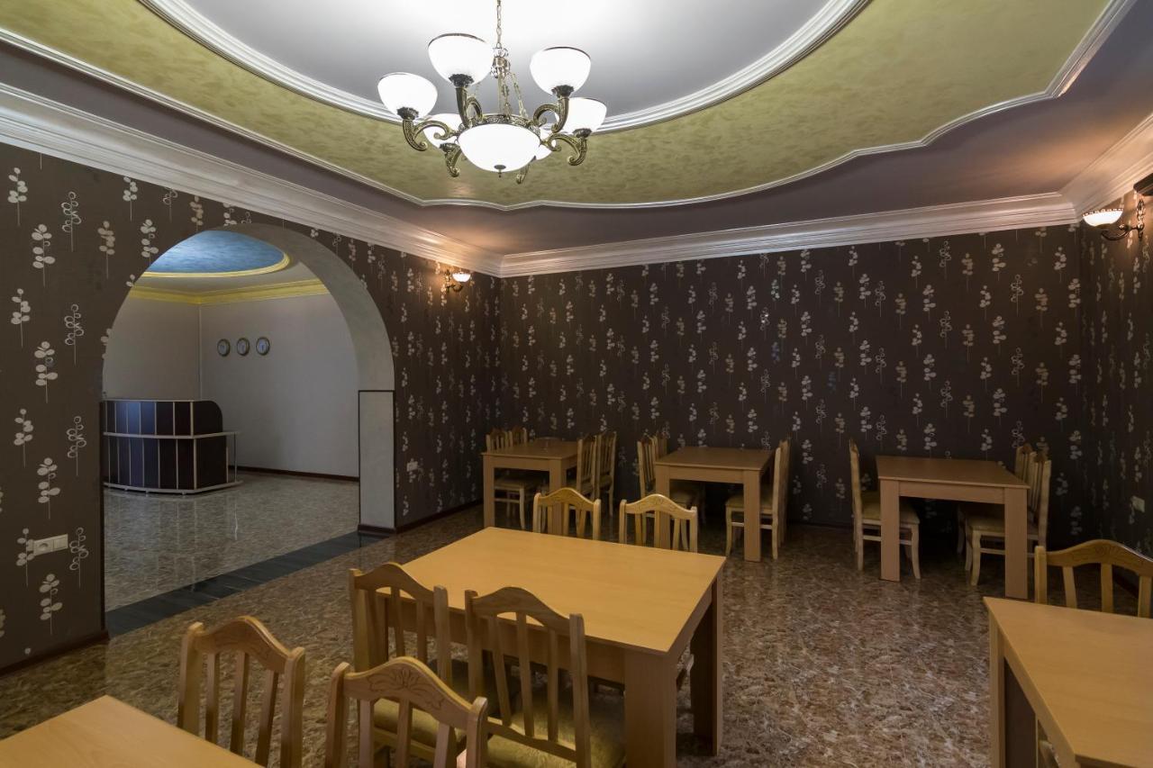 Afa Hotel & Guest House 耶烈万 外观 照片