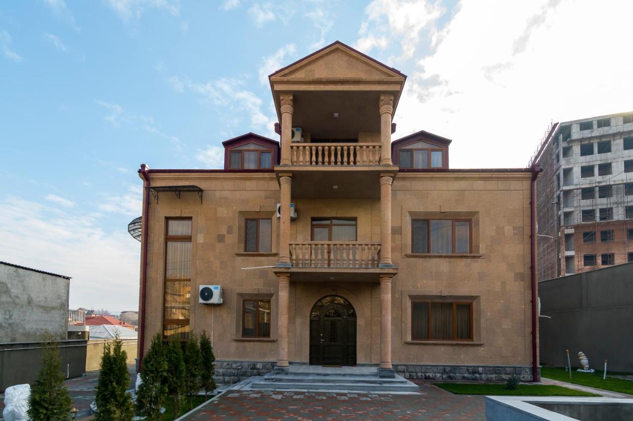 Afa Hotel & Guest House 耶烈万 外观 照片